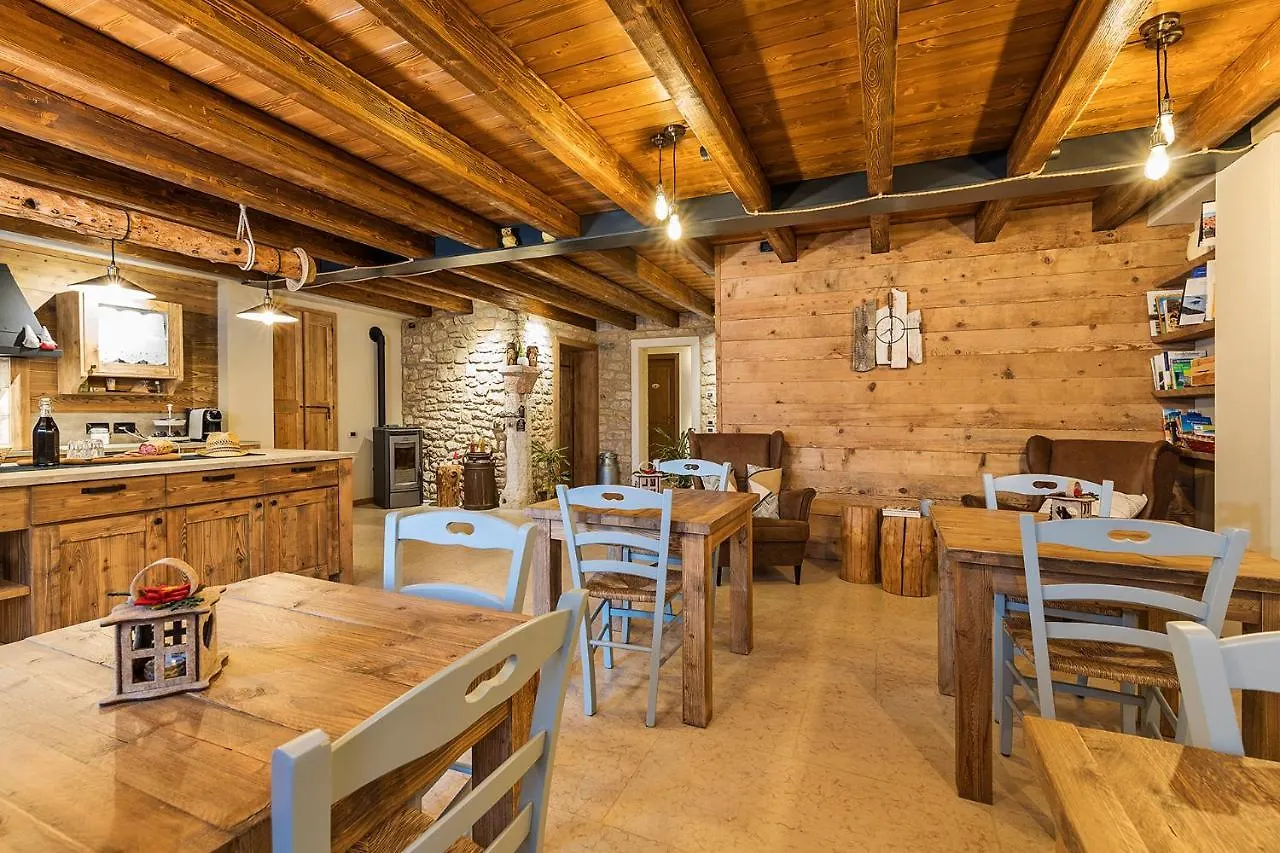 Malga Laben Bed & Breakfast Velo Veronese 0*,