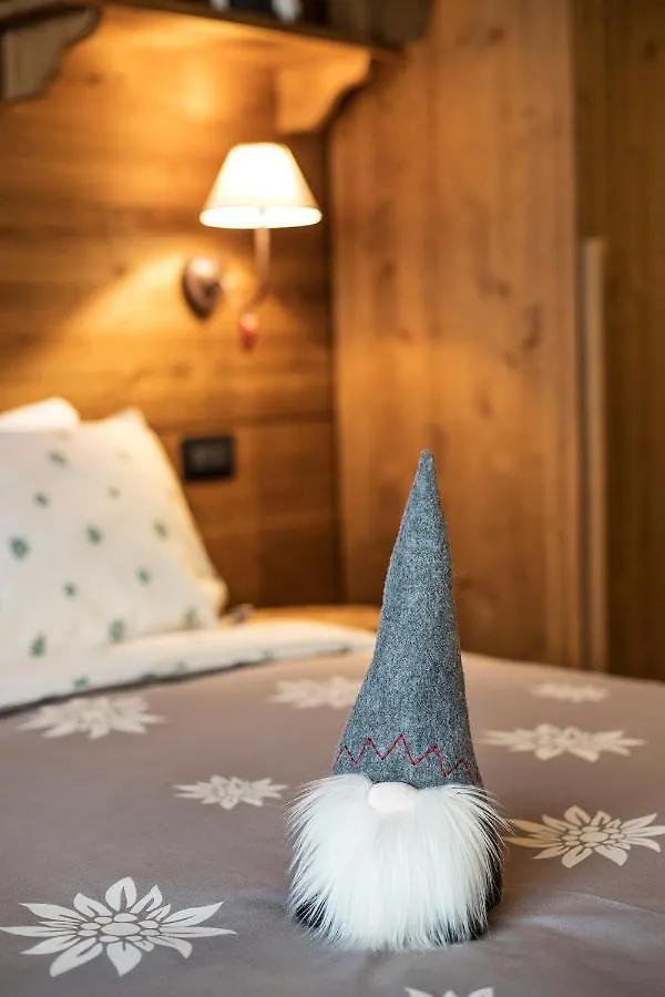 Malga Laben Bed & Breakfast Velo Veronese 0*,